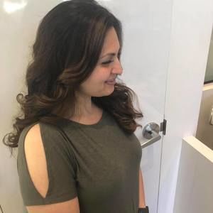 Meet your Posher, Sheema